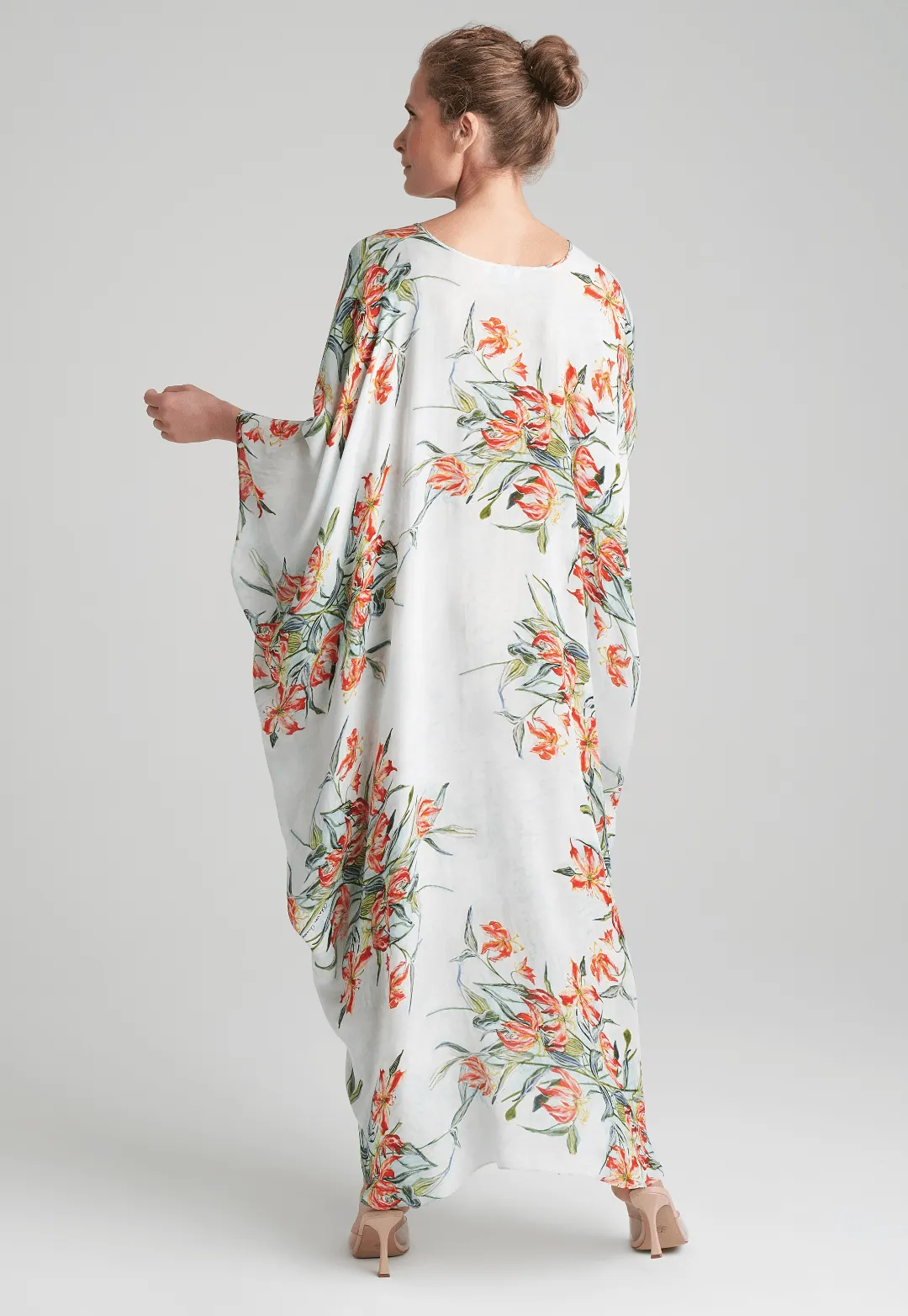 Alma Silk Kaftan in Water Mill