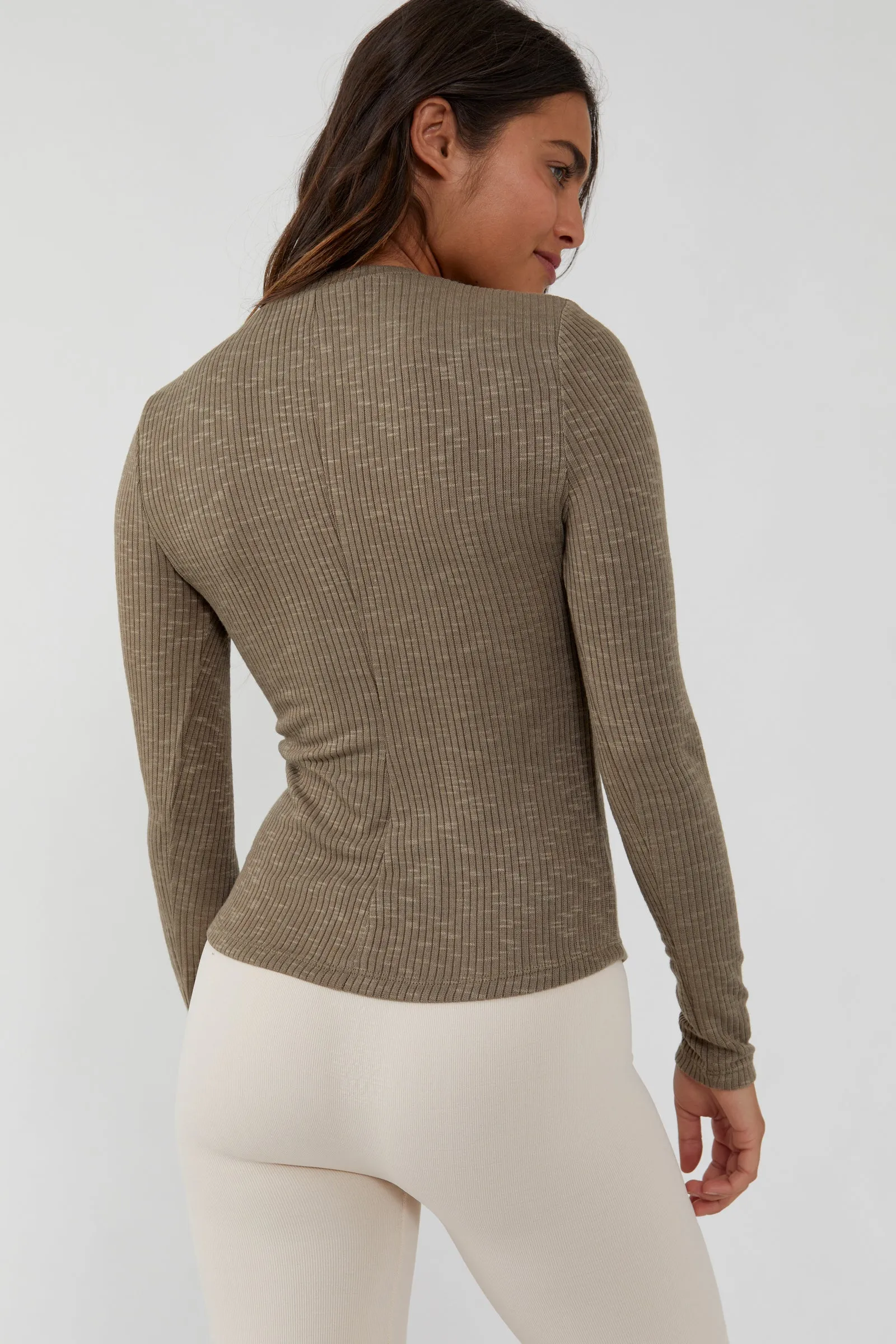 AURA LAYERING TOP