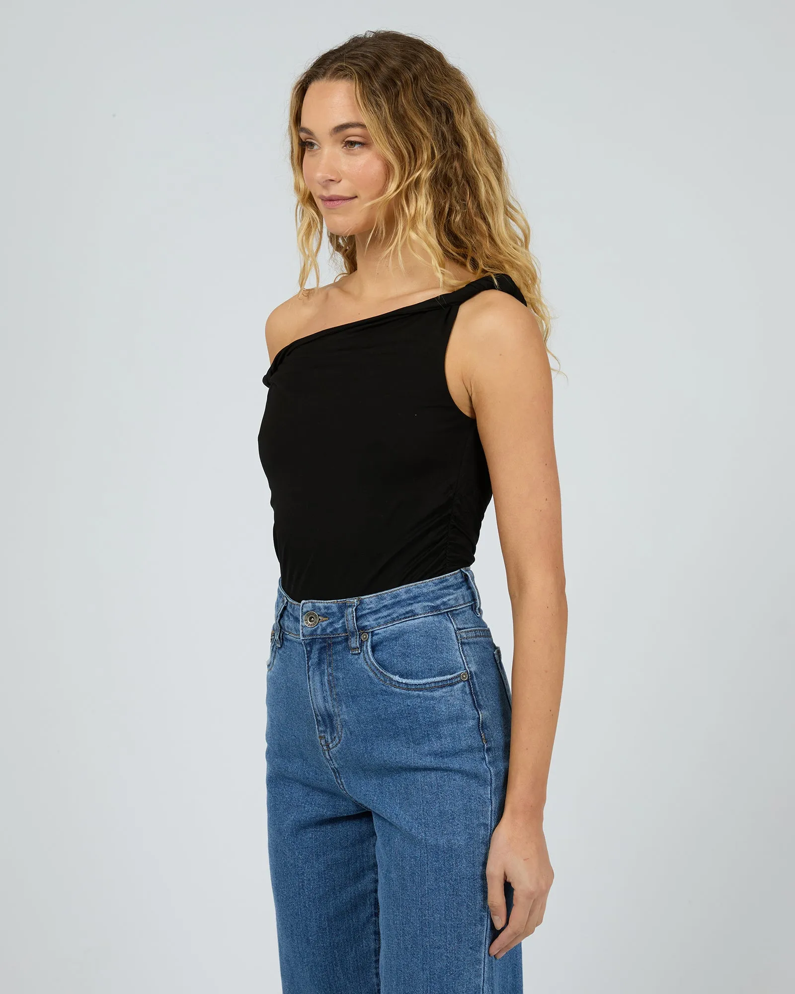 Evie Twist Tank Black