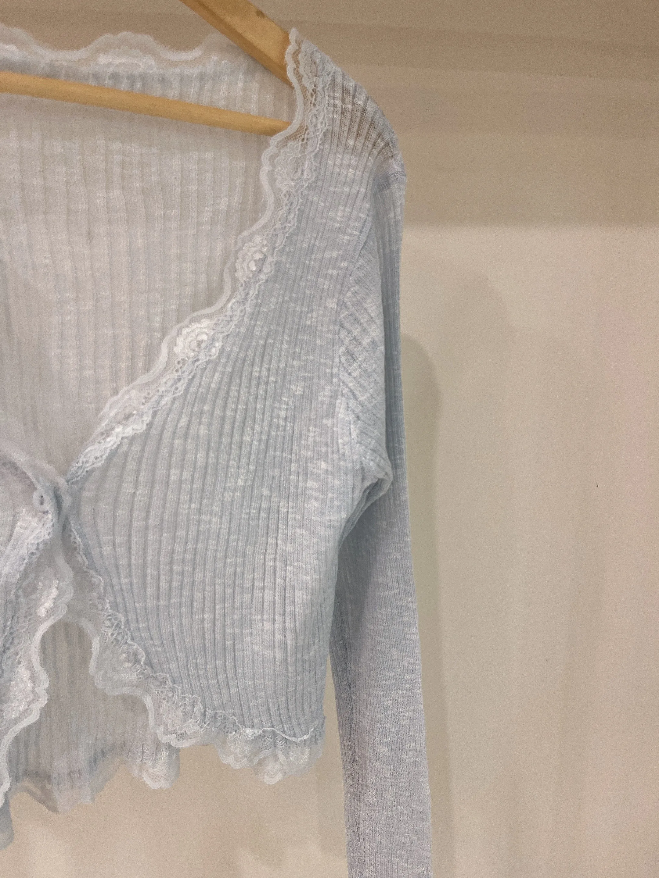 Chic Lace-Trimmed Cardigan