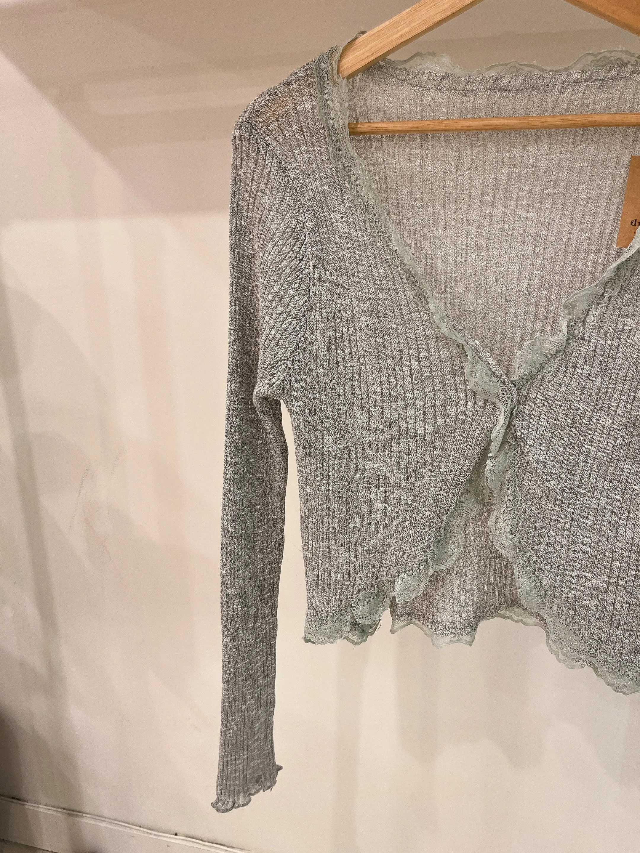 Chic Lace-Trimmed Cardigan