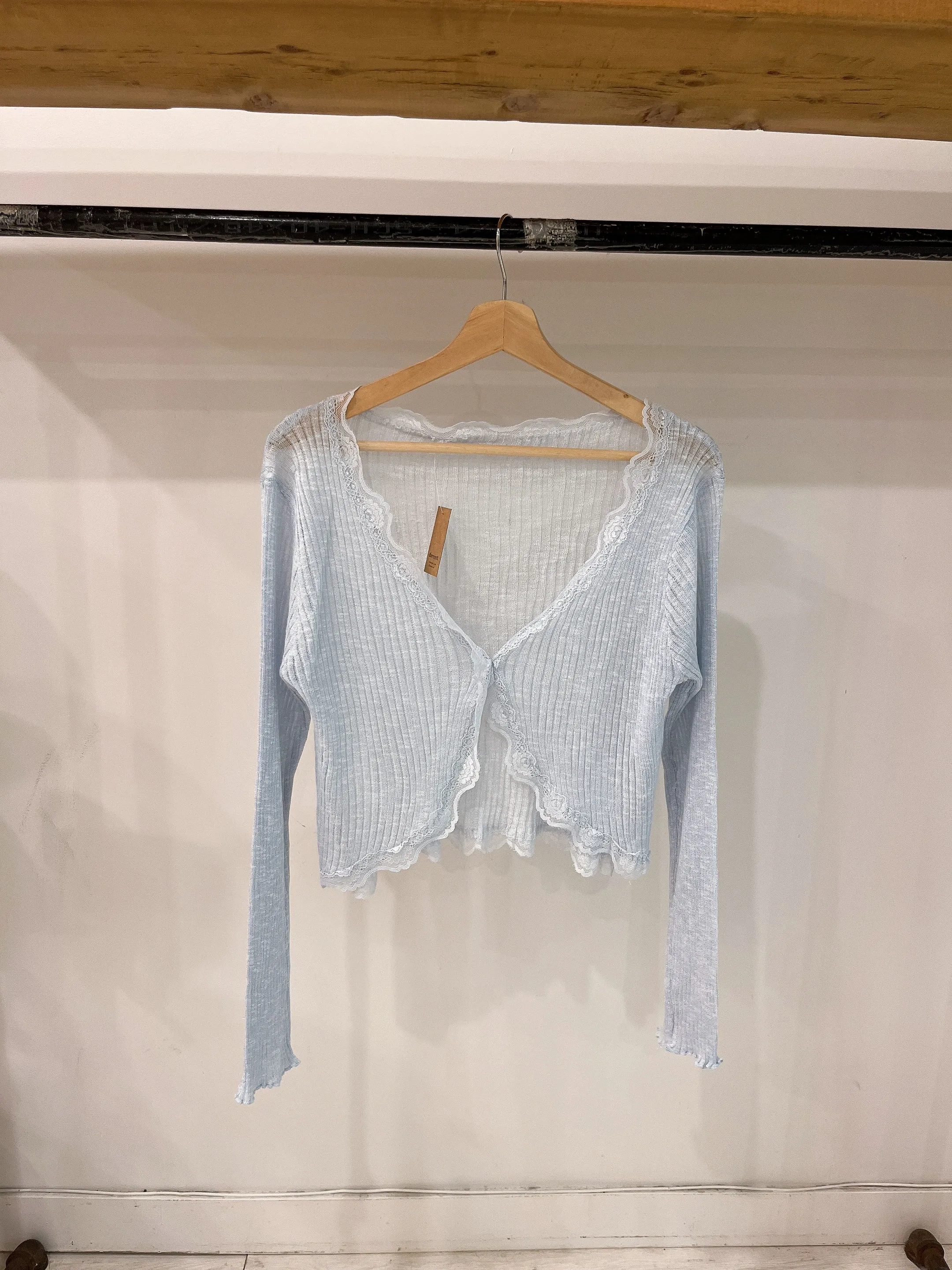Chic Lace-Trimmed Cardigan