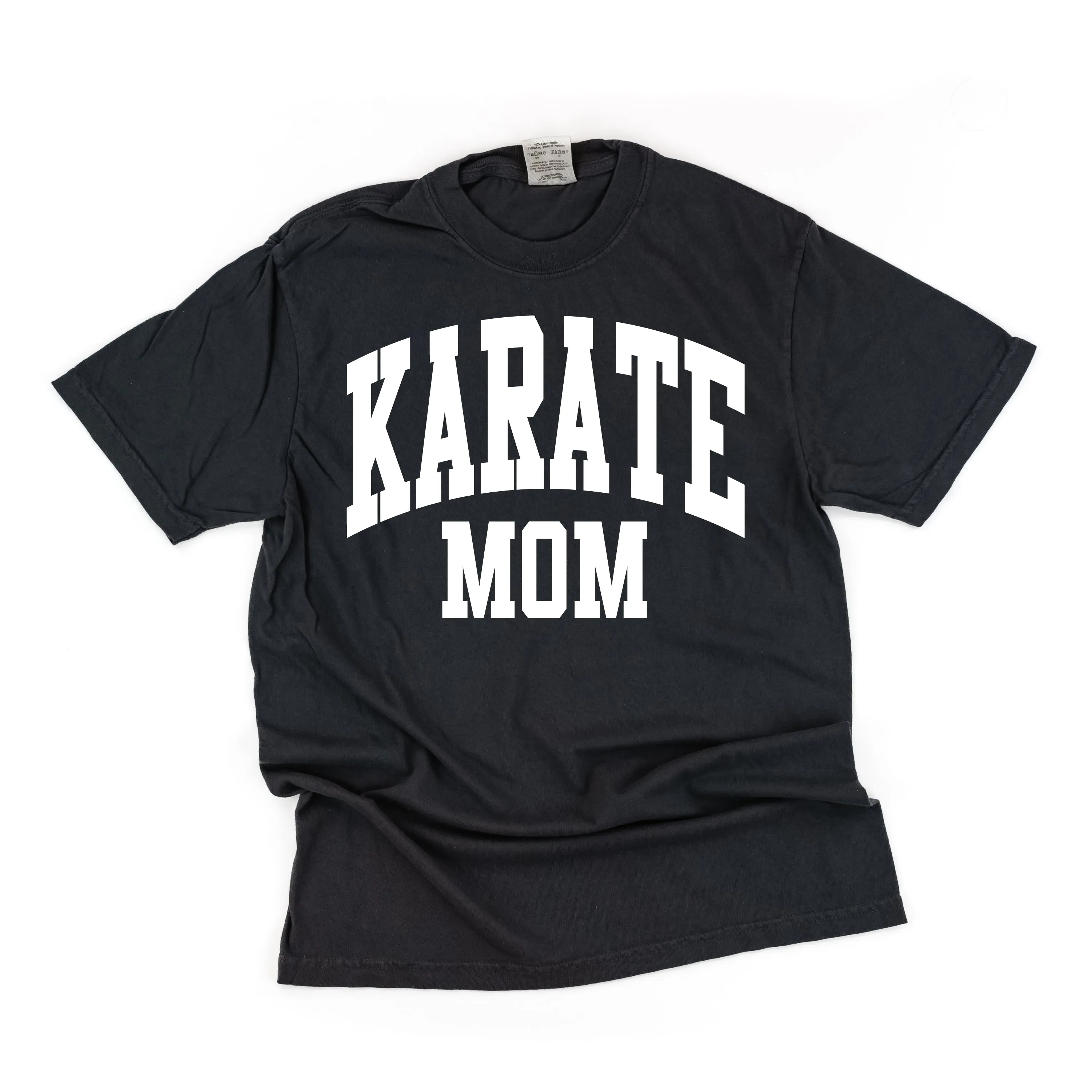 Varsity Style - KARATE MOM - SHORT SLEEVE COMFORT COLORS TEE